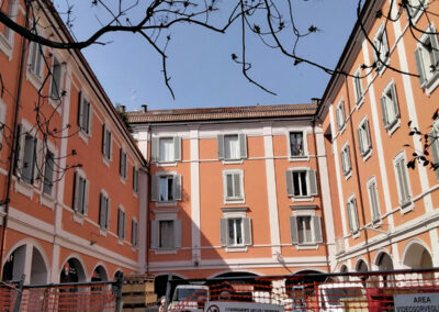 ristrutturazione con decorazioni in stile classico